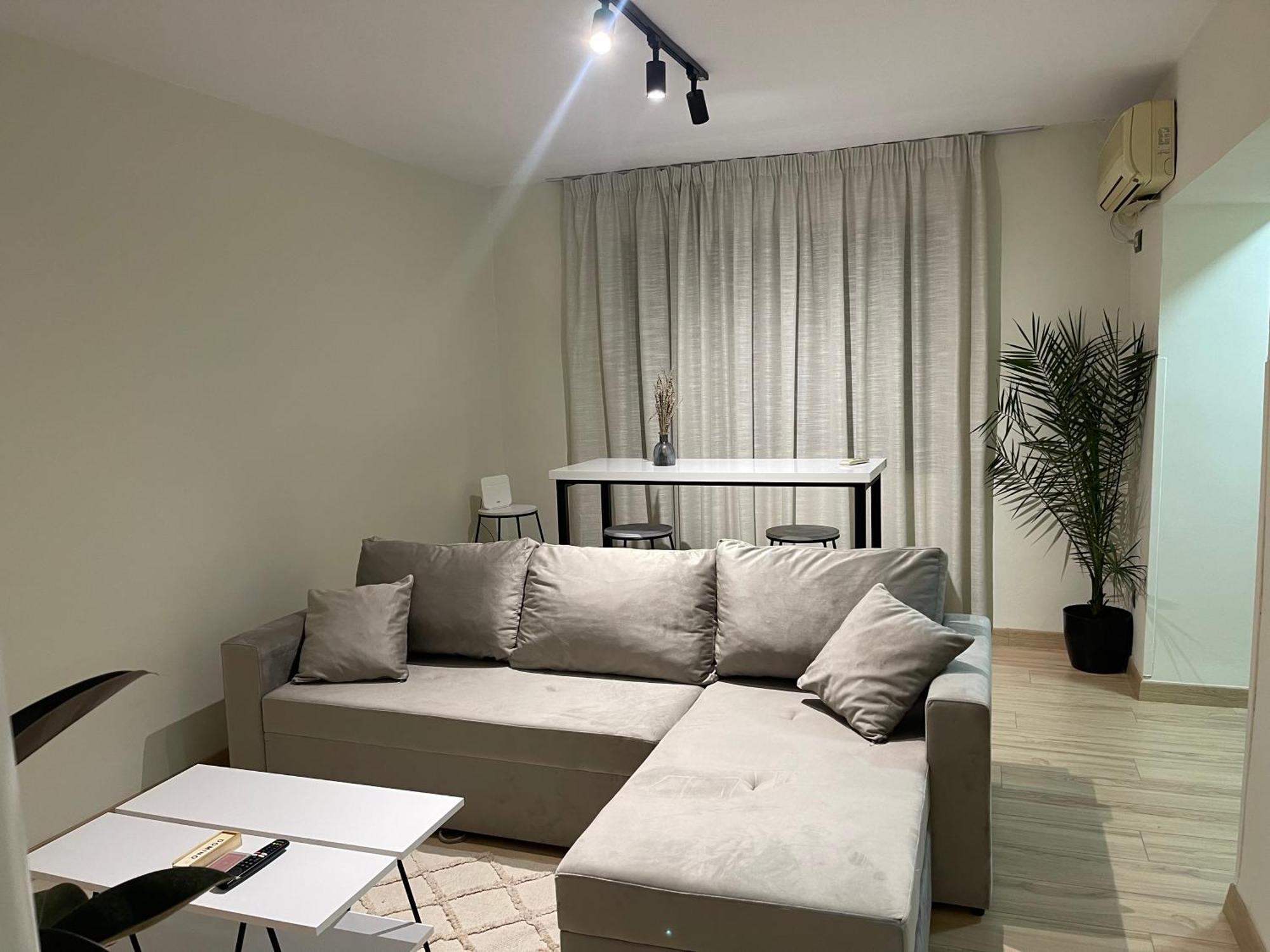 White Apartment, In The Center Of Tirana Bagian luar foto